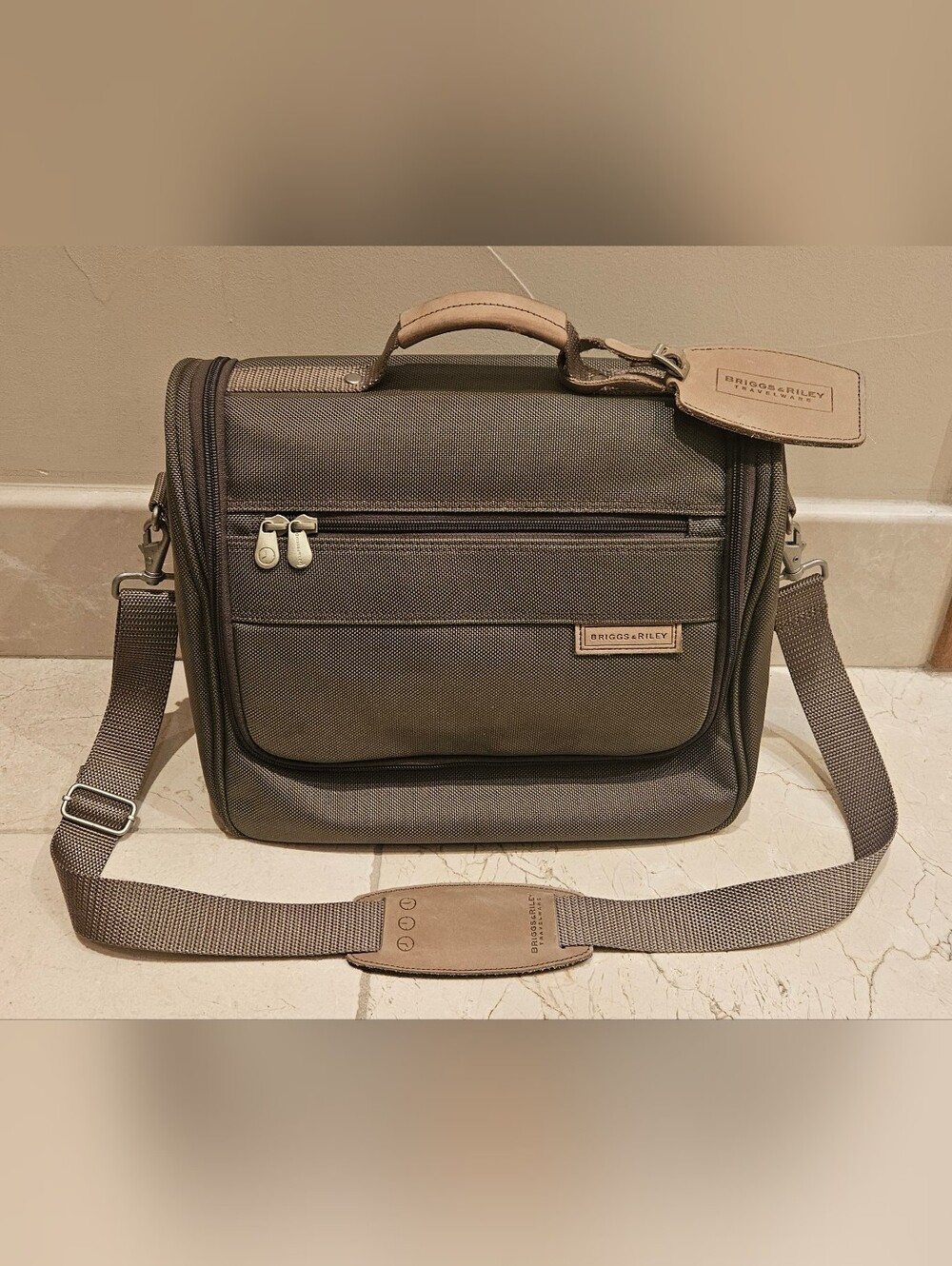 Briggs & Riley Army Green Travelware Carry-on